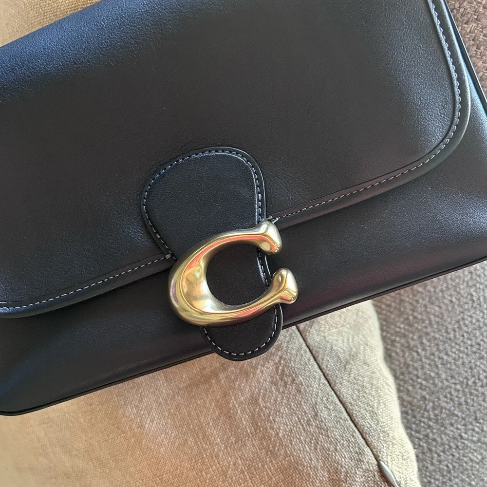 Coach Soft Tabby Purse (Crossbody) - Picture 8 of 11